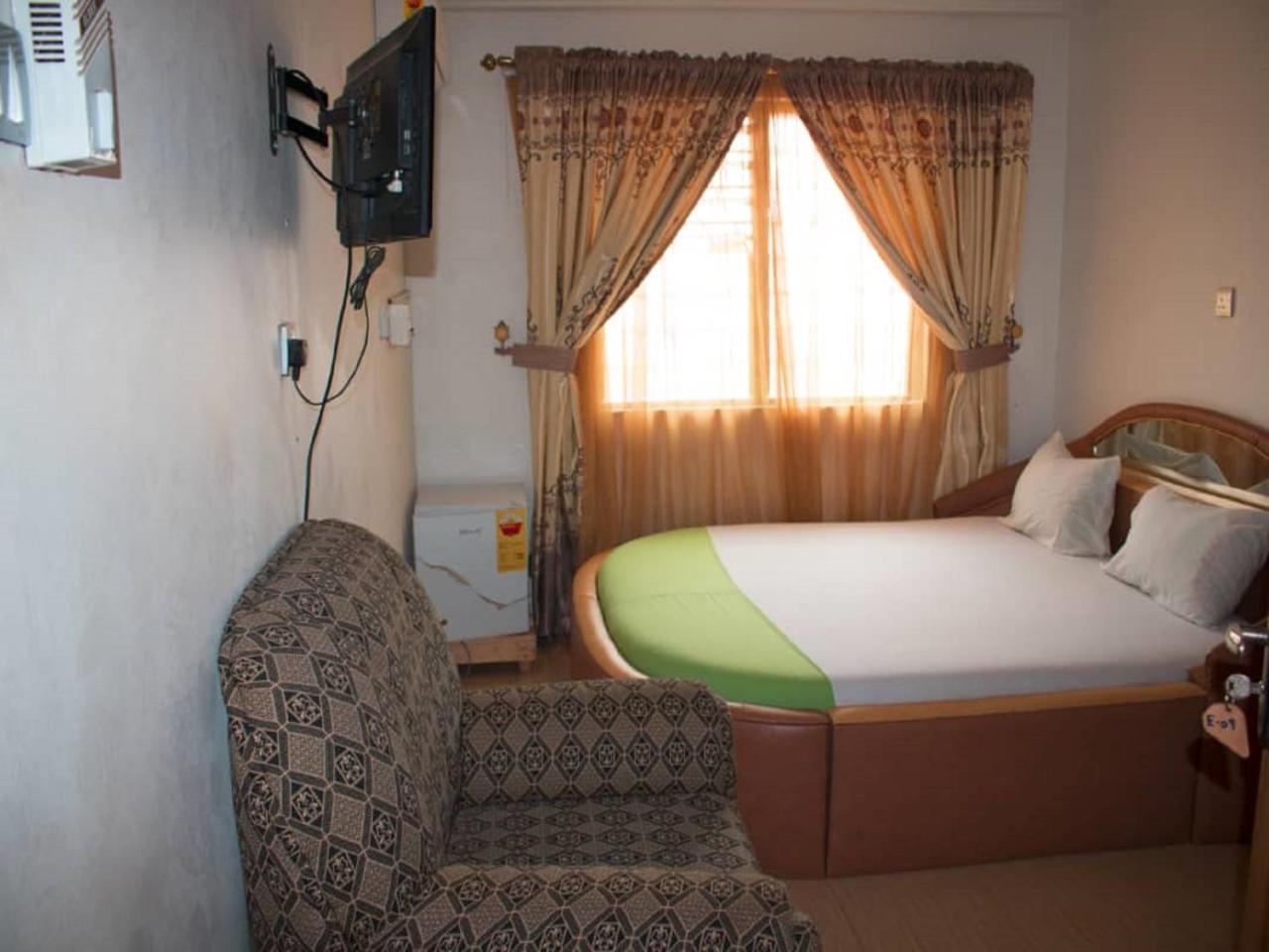 Elizz Guest House Janman Exterior foto